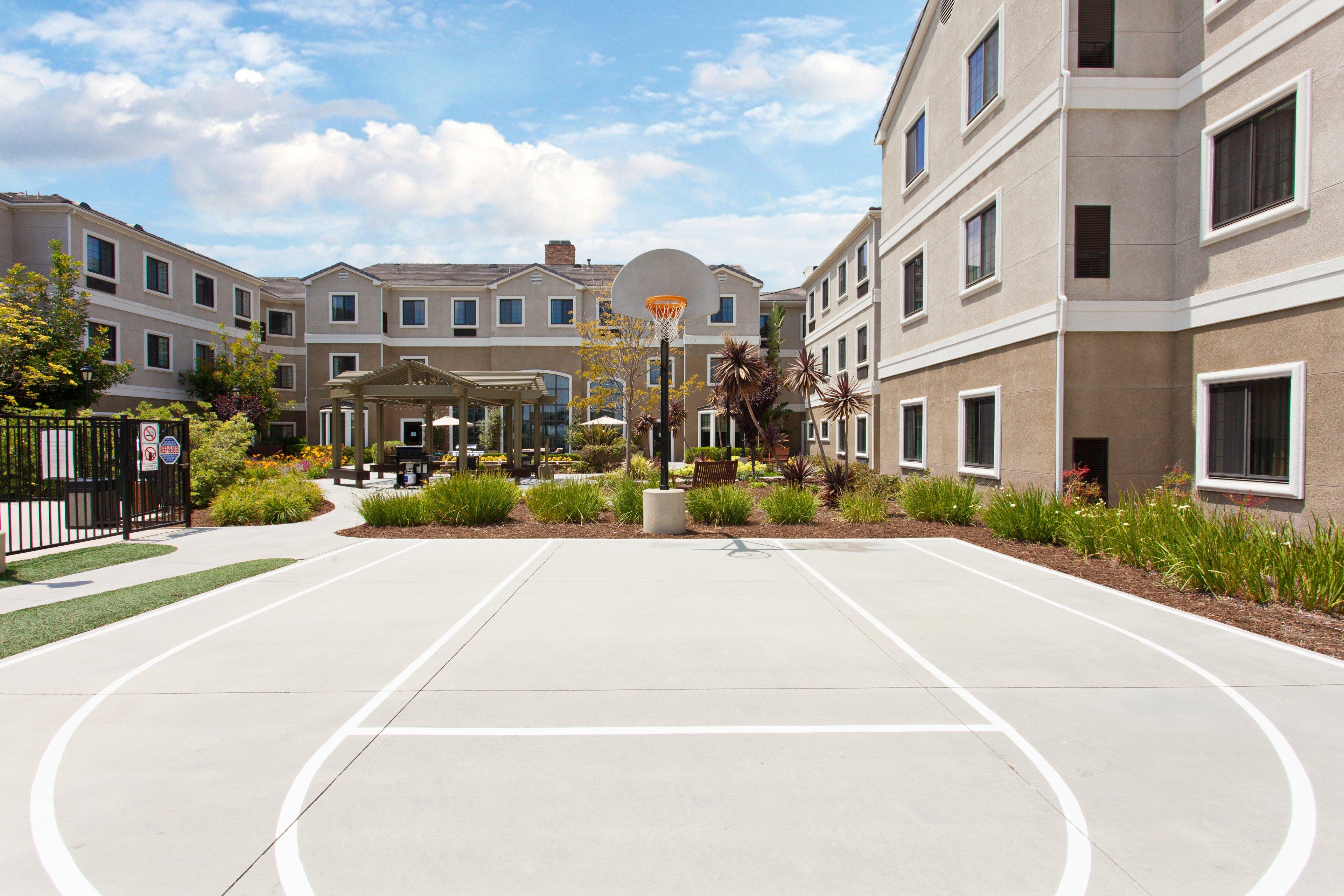 Staybridge Irvine East/lake Forest By Ihg Lake Forest
